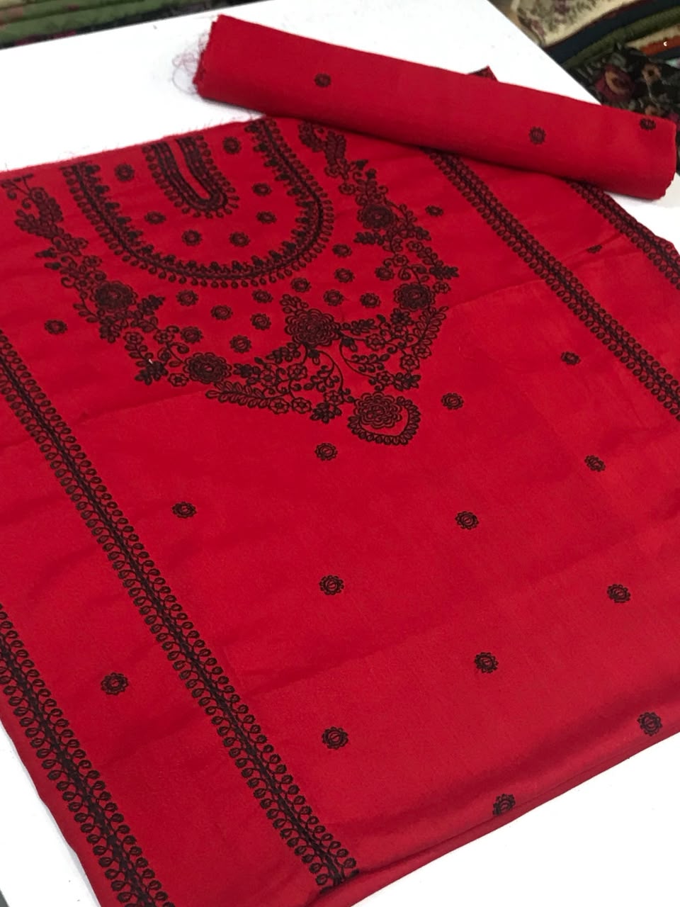 Bareeze Embroidered 2PC Lawn Suit KWP2| Premium Winter Collection