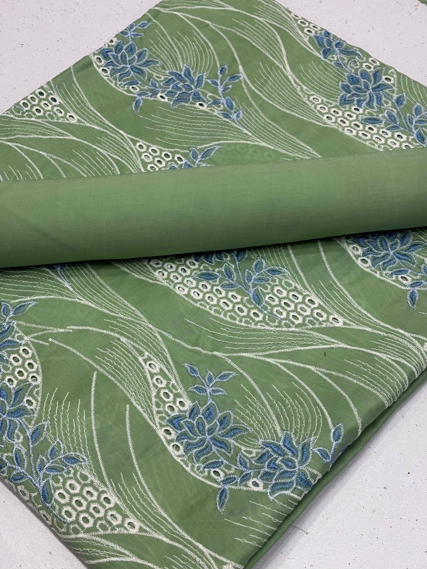2pcs Lawn Embroidery
